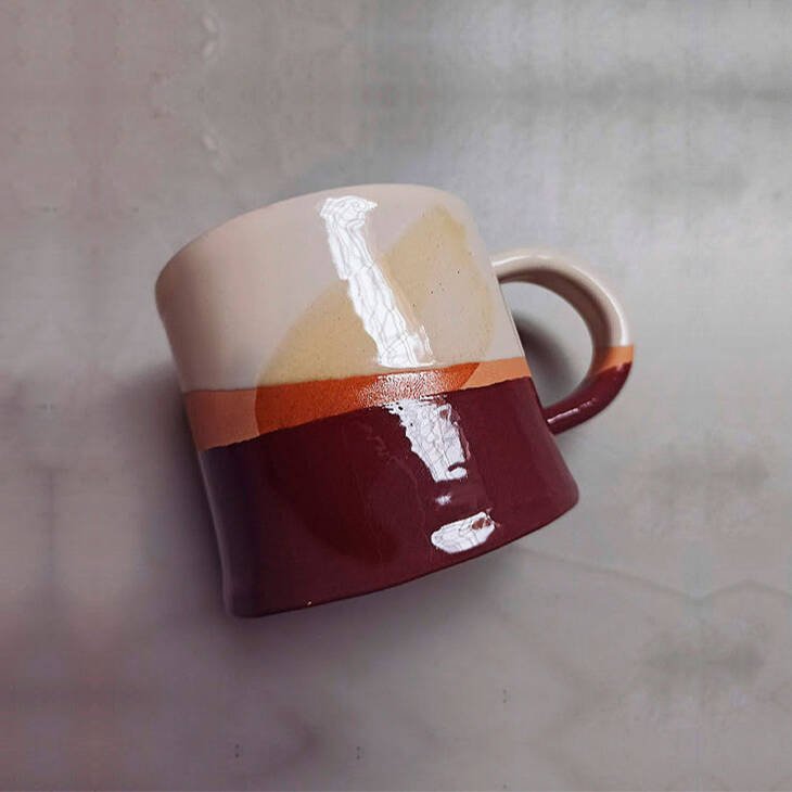Taza de terracota esmaltada